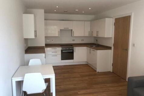 Located within the luxury Eastbank development this FURNISHED modern TWO BEDROOM apartment is on the 1st FLOOR. Located just a short walk from the New Islington tram stop. On-site gym available for te