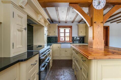 Kitchen / Family Area