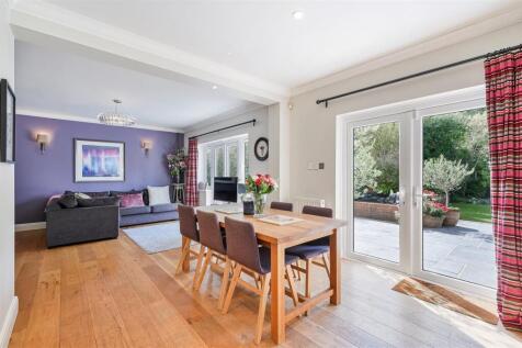 ALEXANDRA ROAD (6).jpg