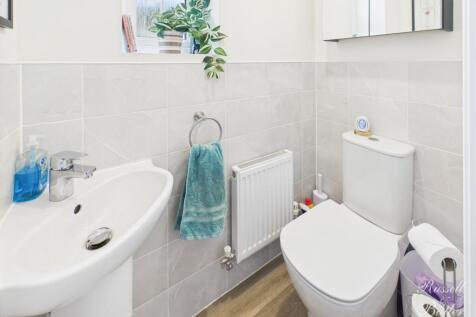 CAM02127G0-PR0292-STILL009