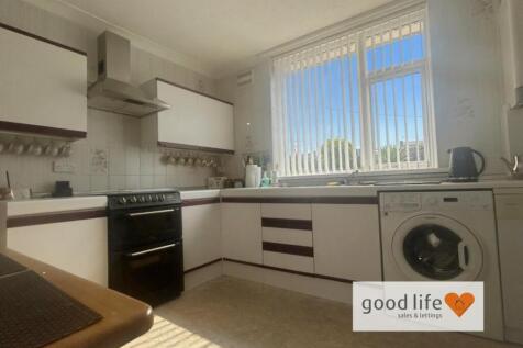 kitchen 217brierdene.jpg