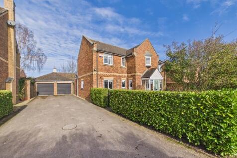 4 Bedroom Detached House - For Sale