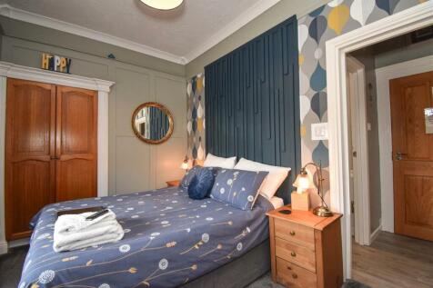 Corner Guest House Bedroom 2.jpg