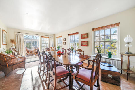 1372752-33-691b697fe5f8e