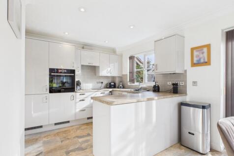 EweMove - Spalding - Shearers Drive - Kitchen