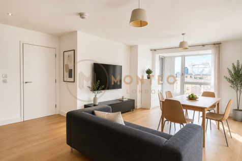 Right above tube station Spacious 3 beds 2 baths!
