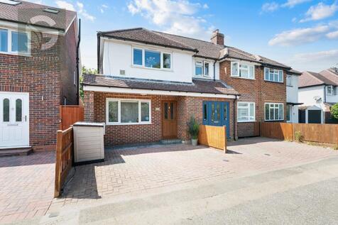 The Hawthorns, off Kingston Road, Ewell Village, Epsom, KT17 2QA