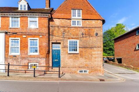 2 Bedroom Flat in GU1 3XQ