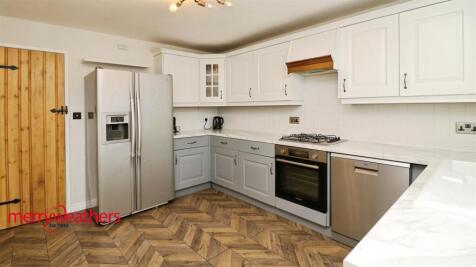 Breakfasting Kitchen