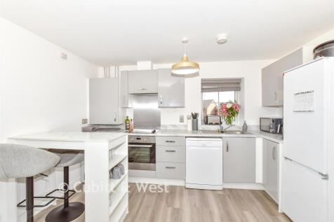 Lounge/Kitchen