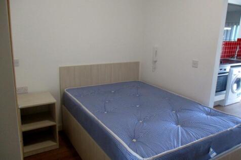 7 Kiln Court Bedroom 2017.jpg