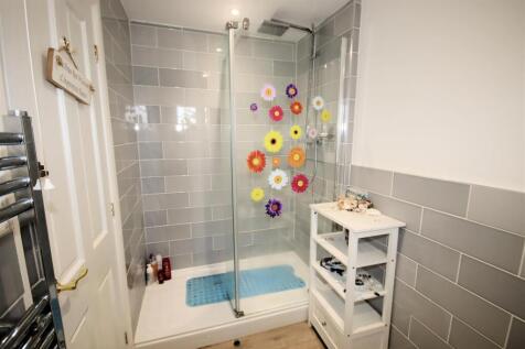 View of En-suite Shower Room