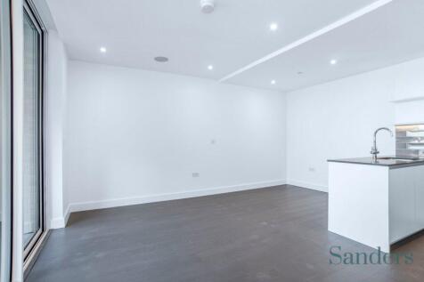 VIRTUAL TOUR AVAILABLE A brand new one bedroom apartment in the eagerly anticipated London Square development in the heart of Bermondsey located on the first floor.