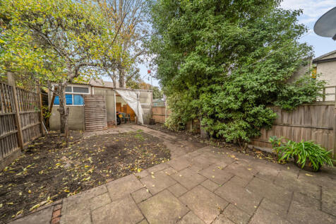 1372710-11-690b44...