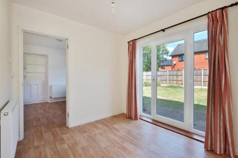 7 St Vincents Close Hereford (12).jpg