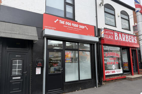 Commercial unit with self contained flat above