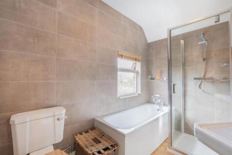 238 London Road-21.jpg