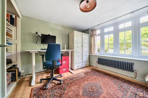 Bedroom - Office.jpg