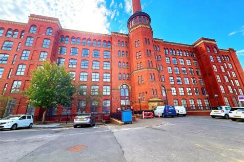 Available Now | Furnished | One Bedroom Apartment | Victoria Mill, M40 A well-presented and spacious one-bedroom apartment situated on the third floor of the popular Victoria Mill development, offerin