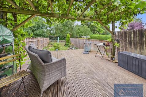 Rear decking/perg...