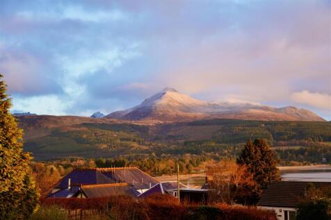Snow on Goatfell