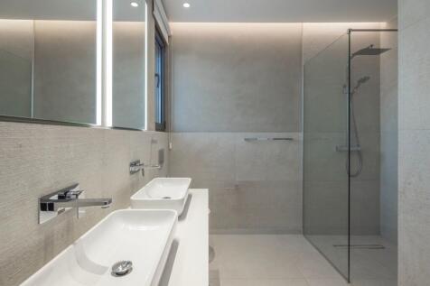 Modern Bathroom
