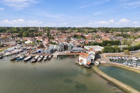 Apartment 9, Deben W