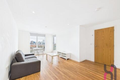 Located in Salford Quays
Fully Furnished Apartments
Spacious Balconies
City Views
On-site Gym
Overnight Security
A short walk to Media City