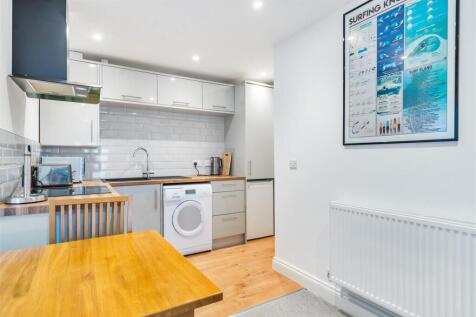 Kitchen/Dining Space
