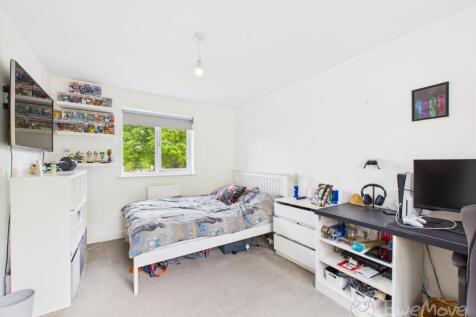 CAM03624G0-PR0147-STILL017