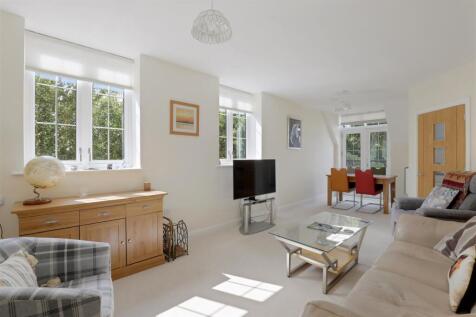 09-f16eCT_MCSR_Flat 58 Watson Place_47 (1).JPG