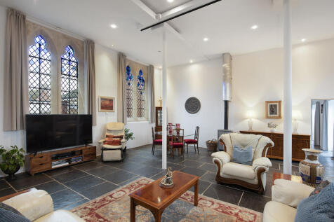 Sitting/Dining Room