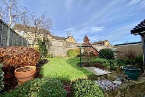 Bramleys Estate Agents - Lady Heton Drive - Mirfie