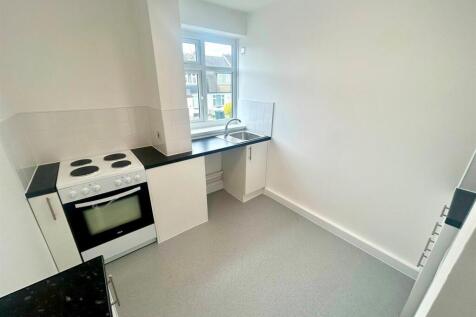 Kitchen 1.jpg