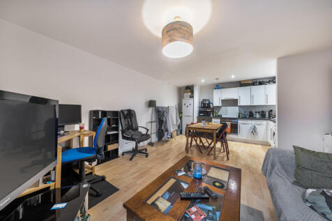 1384712-24-692860...