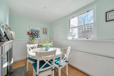 breakfast room.jpg
