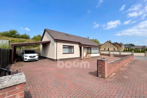 Dunlop Road, Barrmill five bedroom detached house