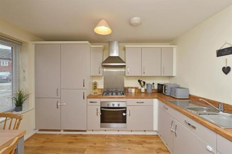 Fitted Dining Kitchen: