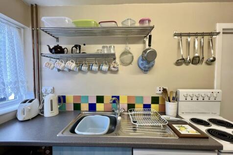 Lylach Cottage,  Balmaclellan - Williamson and Hen