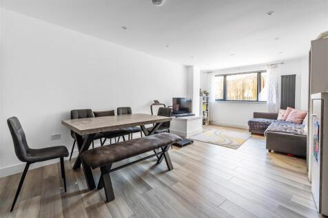 Flat-2-Kelsey-Apartments-8.jpg