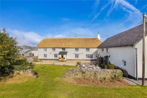 Farmhouse & Granary