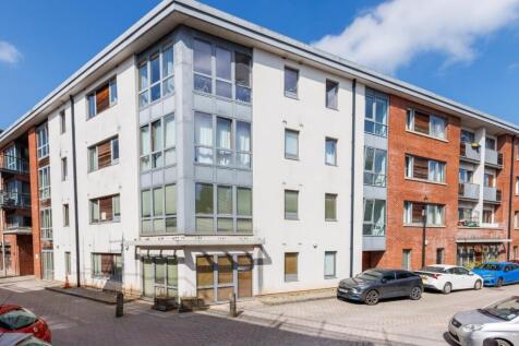 91 Ratcliffe Court-15.jpg