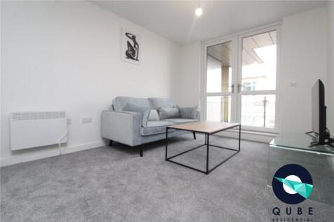Available: 07/08/2026 Holding Deposit: £380.77 Deposit: £1,903.85 Council Tax Band: C No Deposit Scheme Available (Reposit) Qube Residential are delighted to market this stunning three bedroom apartme