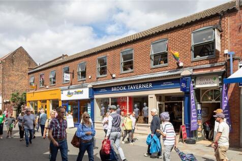 Shop to rent in beverley