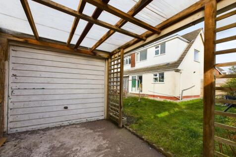 CAM02386G0-PR0113-STILL015