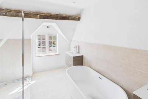 Master Bedroom En-suite