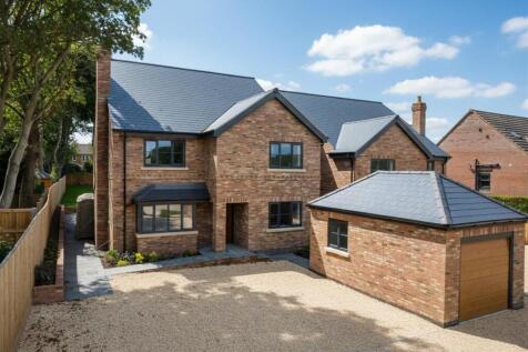 Extensive Parking and Garage