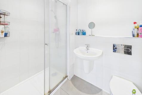 Presented by Clinton at EweMove Bexleyheath and Da