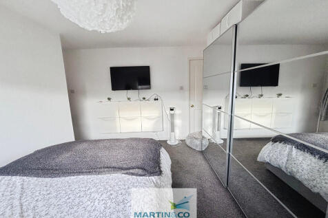 83e7aa32--4644-B7...