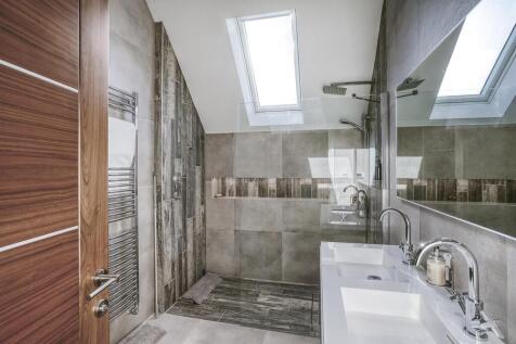 Extremely Well-Appointed En-Suite Shower Room